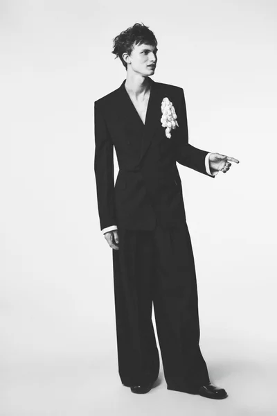 Look 32
